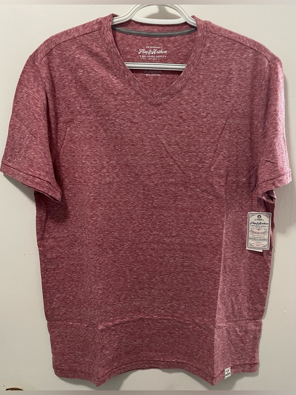 Flag & Anthem Men's Red Color V-Neck Short Sleeve Top Tee T-Shirt Size Medium M